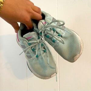 adidas Kids Sneakers in Light Gray and Teal